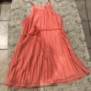 Women’s dress chiffon like material peach